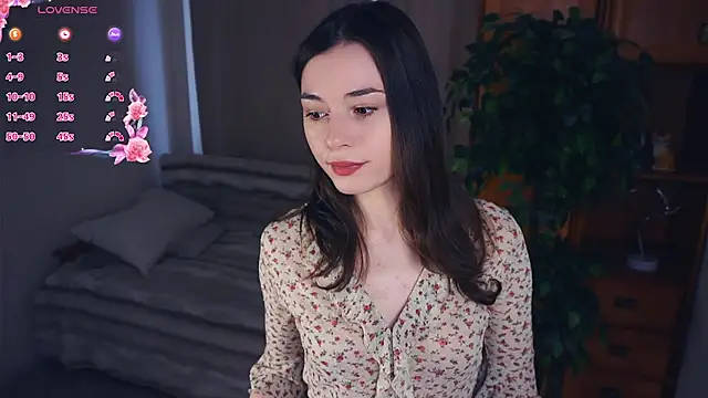 EleneBrach online show from October 18, 7:42 am