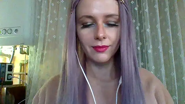 LuminousLady online show from February 13, 9:49 pm