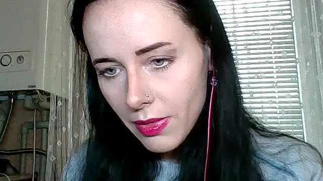 LuminousLady online show from October 22, 1:22 pm