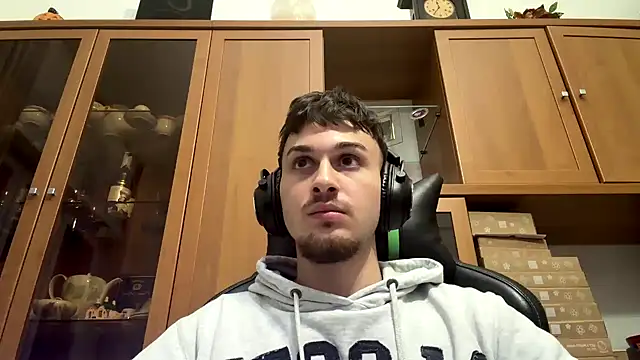 NaplesGuy04 online show from January 10, 4:20 pm