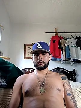 Snapshot of dickman10 chatting on February 20, 10:04 pm dickman10 online show from February 20, 10:04 pm