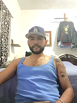 Snapshot of dickman10 chatting on March 4, 4:06 am dickman10 online show from March 4, 4:06 am