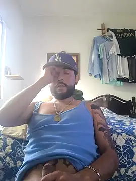 Snapshot of dickman10 chatting on October 30, 10:32 pm dickman10 online show from October 30, 10:32 pm