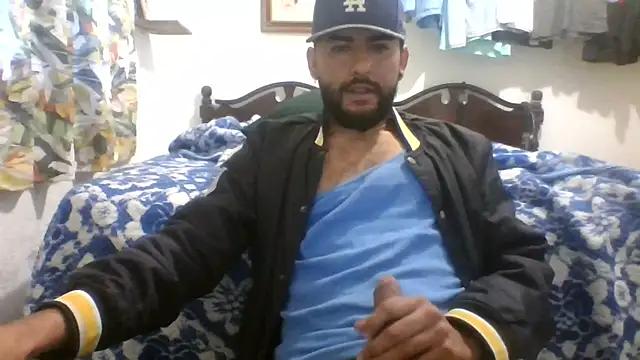 Snapshot of dickman10 chatting on October 31, 1:12 pm dickman10 online show from October 31, 1:12 pm