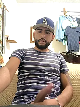 Snapshot of dickman10 chatting on November 29, 4:15 am dickman10 online show from November 29, 4:15 am