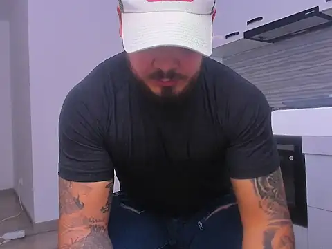 Snapshot of ZackMasterss chatting on February 11, 8:58 pm ZackMasterss online show from February 11, 8:58 pm