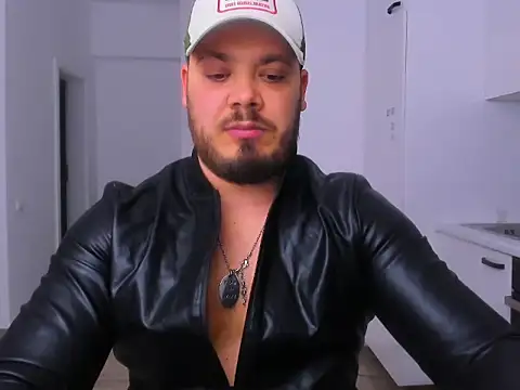 Snapshot of ZackMasterss chatting on February 15, 11:34 pm ZackMasterss online show from February 15, 11:34 pm