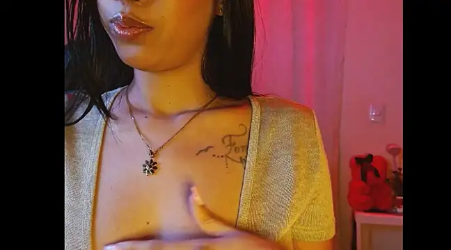 SallyWhitee online show from March 21, 6:27 am