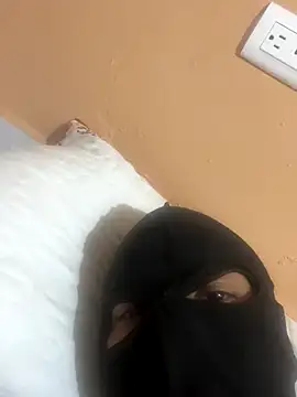 tunenarica22 online show from December 15, 3:00 am