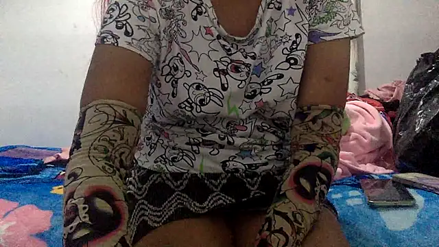 Snapshot of sharonlopez9611 chatting on September 29, 4:17 am sharonlopez9611 online show from September 29, 4:17 am