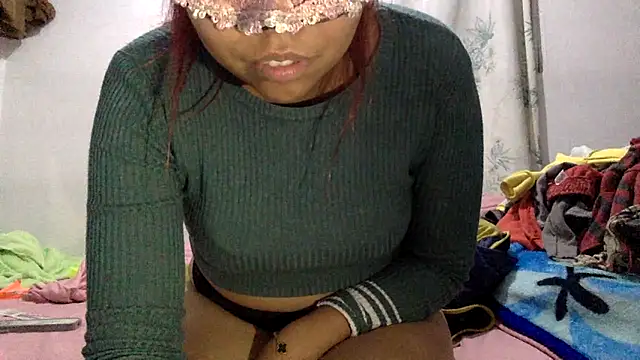 Snapshot of sharonlopez9611 chatting on October 2, 3:13 am sharonlopez9611 online show from October 2, 3:13 am