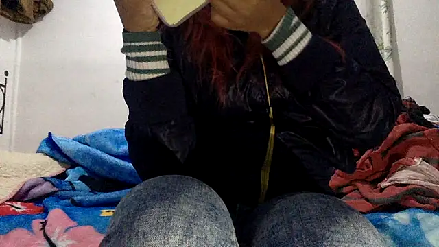 Snapshot of sharonlopez9611 chatting on October 9, 2:31 am sharonlopez9611 online show from October 9, 2:31 am