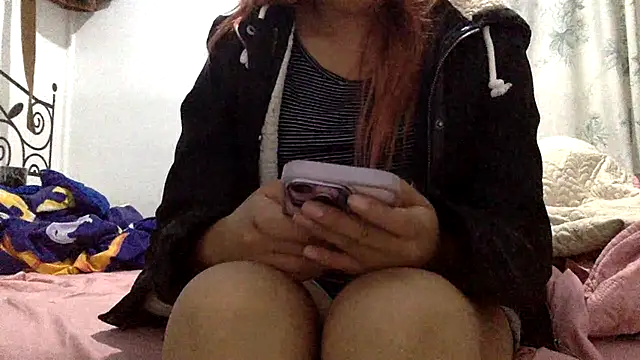 Snapshot of sharonlopez9611 chatting on December 5, 3:15 am sharonlopez9611 online show from December 5, 3:15 am