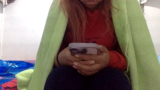 Snapshot of sharonlopez9611 chatting on December 18, 3:01 am sharonlopez9611 online show from December 18, 3:01 am