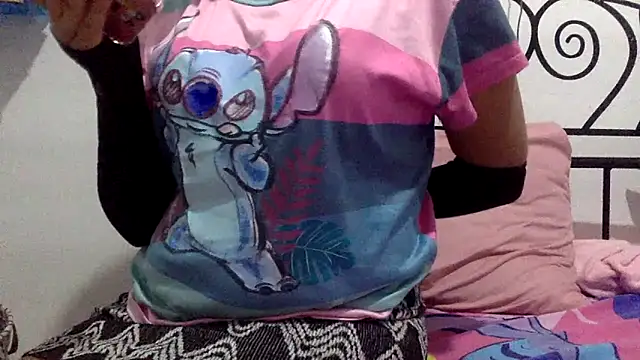 sharonlopez9611 online show from March 13, 3:02 am