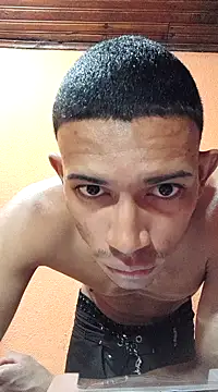 Mineirinho043 online show from February 20, 11:10 pm