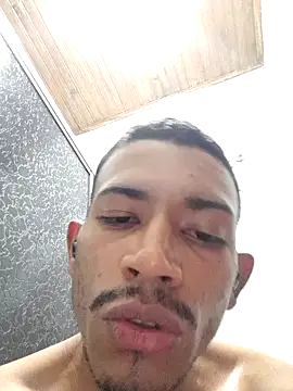 Mineirinho043 online show from March 8, 2:01 am