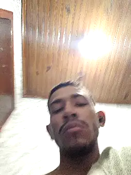 Mineirinho043 online show from March 17, 2:45 pm