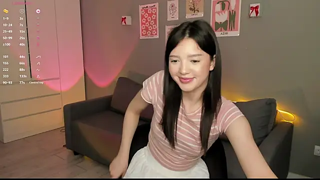 Snapshot of RikoAsada chatting on March 4, 12:22 pm RikoAsada online show from March 4, 12:22 pm