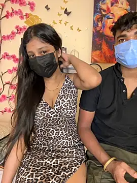 hotgirlpriya789 online show from October 4, 4:05 pm