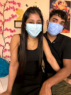 hotgirlpriya789 online show from October 7, 3:42 pm