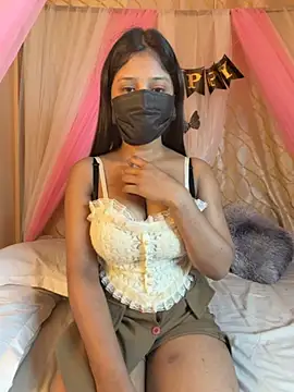 hotgirlpriya789 online show from November 21, 4:49 pm