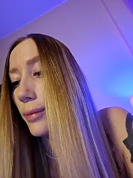 Snapshot of Pussy_Drive03 chatting on February 15, 11:39 am Pussy Drive03 online show from February 15, 11:39 am