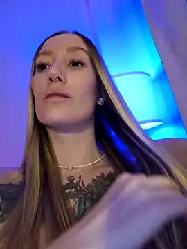 Snapshot of Pussy_Drive03 chatting on February 23, 3:18 pm Pussy Drive03 online show from February 23, 3:18 pm