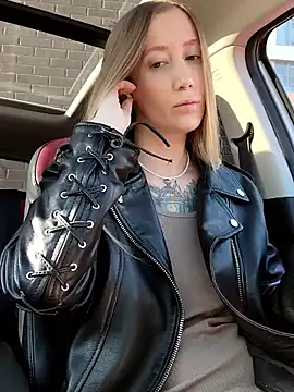 Snapshot of Pussy_Drive03 chatting on September 19, 2:35 am Pussy Drive03 online show from September 19, 2:35 am