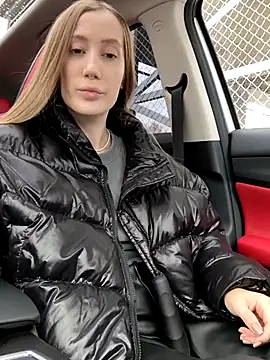 Snapshot of Pussy_Drive03 chatting on October 3, 5:37 am Pussy Drive03 online show from October 3, 5:37 am