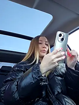 Snapshot of Pussy_Drive03 chatting on October 11, 4:01 am Pussy Drive03 online show from October 11, 4:01 am