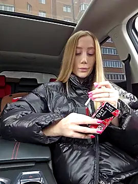 Snapshot of Pussy_Drive03 chatting on October 22, 5:30 am Pussy Drive03 online show from October 22, 5:30 am