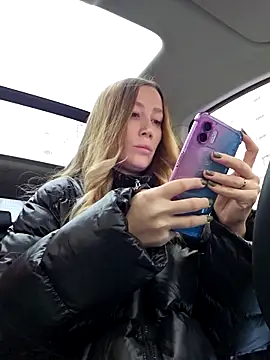 Snapshot of Pussy_Drive03 chatting on October 30, 4:25 am Pussy Drive03 online show from October 30, 4:25 am