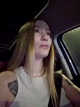 Snapshot of Pussy_Drive03 chatting on November 5, 12:10 am Pussy Drive03 online show from November 5, 12:10 am