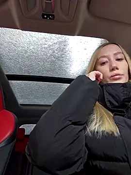 Snapshot of Pussy_Drive03 chatting on November 6, 3:51 am Pussy Drive03 online show from November 6, 3:51 am