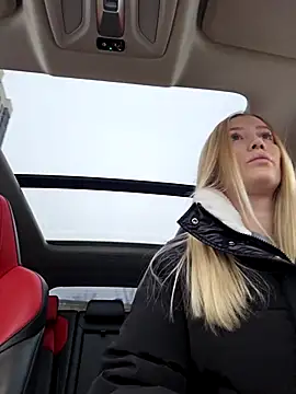 Snapshot of Pussy_Drive03 chatting on November 18, 4:50 am Pussy Drive03 online show from November 18, 4:50 am