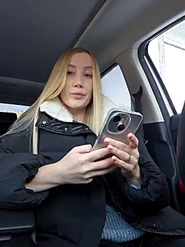 Snapshot of Pussy_Drive03 chatting on November 29, 5:10 am Pussy Drive03 online show from November 29, 5:10 am