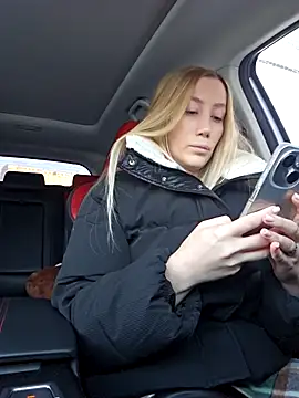 Snapshot of Pussy_Drive03 chatting on November 30, 5:22 am Pussy Drive03 online show from November 30, 5:22 am