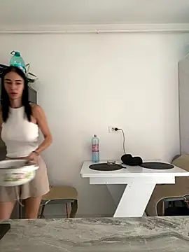 Snapshot of Celine_Roxelle chatting on September 9, 10:15 am Celine Roxelle online show from September 9, 10:15 am