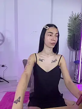 Snapshot of Celine_Roxelle chatting on November 10, 5:39 am Celine Roxelle online show from November 10, 5:39 am