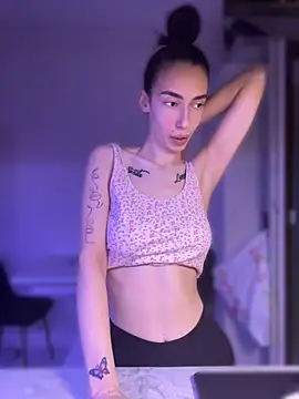 Celine Roxelle online show from April 7, 8:09 pm