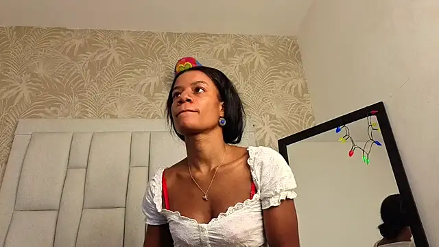 dafnnelewis online show from February 14, 11:18 am