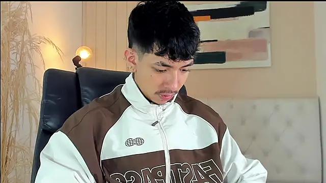 Snapshot of ISAAC_CRYSTON chatting on November 24, 8:52 pm ISAAC CRYSTON online show from November 24, 8:52 pm