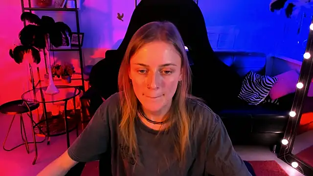 KiraMontoya online show from February 21, 5:42 pm