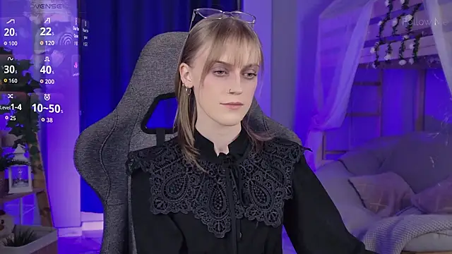 KiraMontoya online show from March 7, 2:41 am