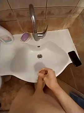 Snapshot of Good_boy000 chatting on February 6, 6:29 am Good boy000 online show from February 6, 6:29 am