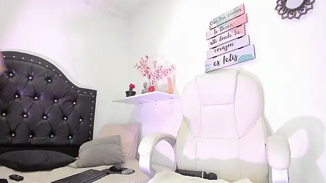 Atenea jonson online show from February 18, 12:59 am