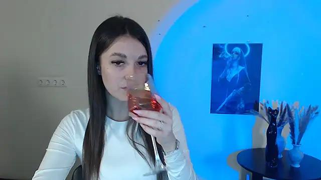 Snapshot of Eva_Eldis chatting on March 8, 5:33 pm Eva Eldis online show from March 8, 5:33 pm