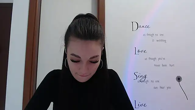 Snapshot of Eva_Eldis chatting on March 22, 12:57 pm Eva Eldis online show from March 22, 12:57 pm