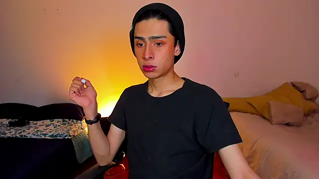 Snapshot of steve__gray chatting on March 7, 6:43 pm steve gray online show from March 7, 6:43 pm